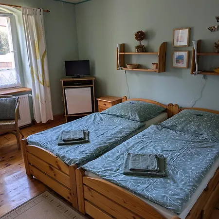 Michalowka Michaelhof Апартаменты Tarczyn (Lwowek Slaski)